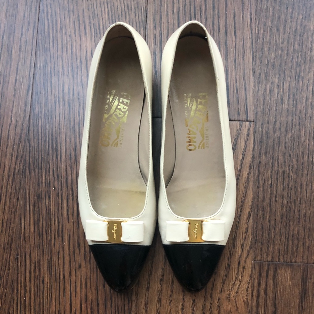 Salvatore Ferragamo wedge flats